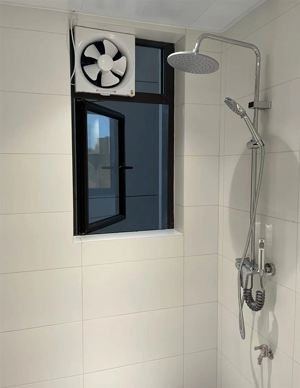 Aluminium Window With Exhaust Fan suppliers